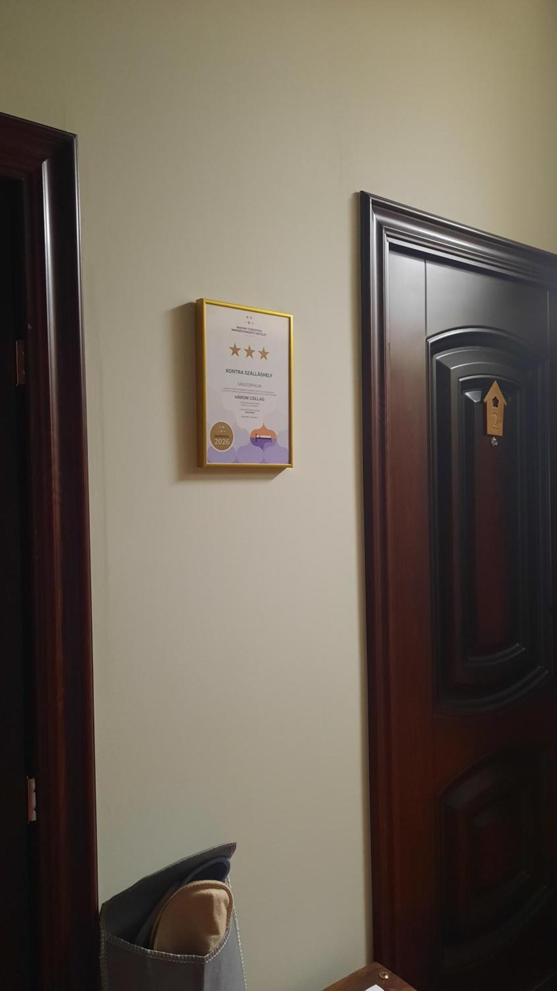 Kontra Szallashely Sandorfalva Ngoại thất bức ảnh